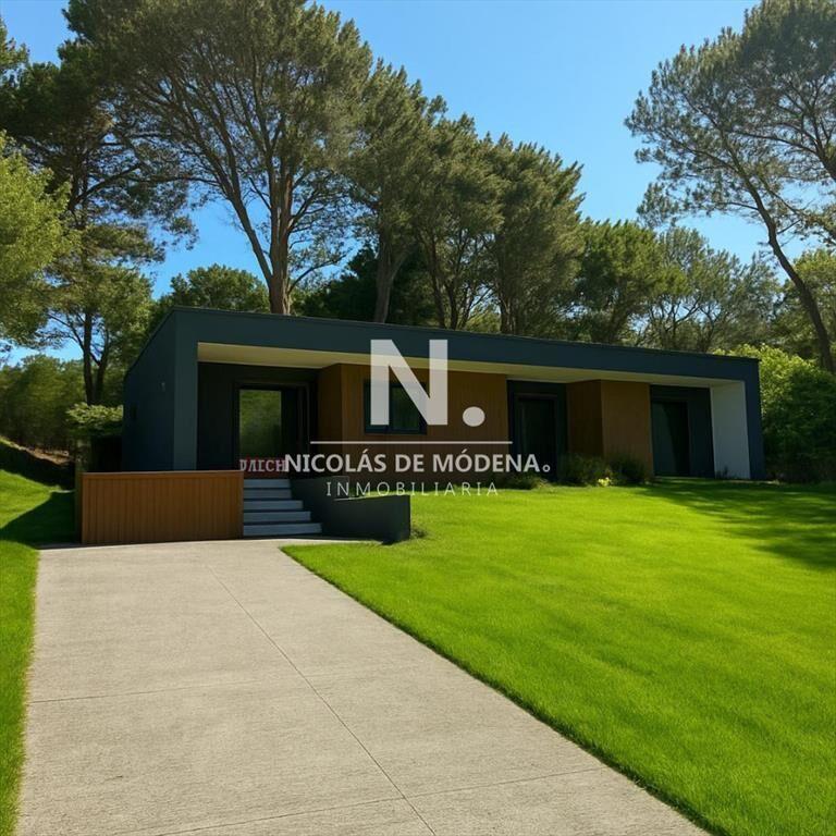 Vende casa a estrenar en Club del lago, Punta