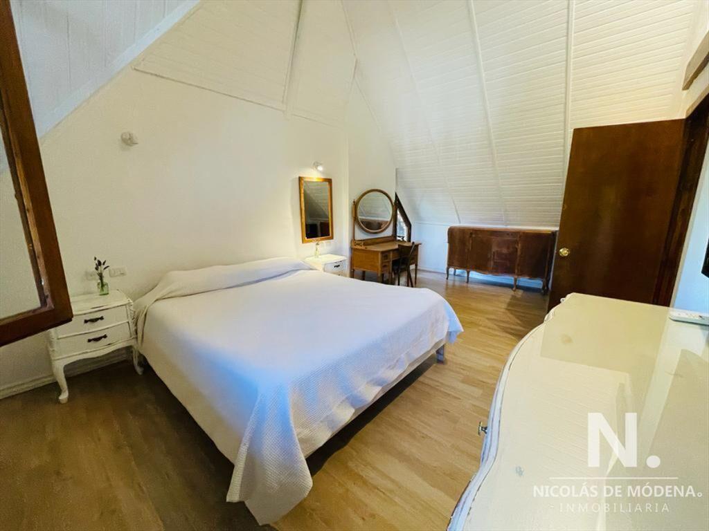 Casa En Venta De 3 Dormitorios Con loft, Ubicada En Mansa,