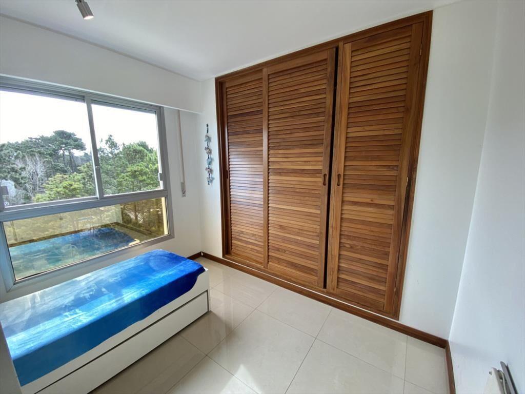Apartamento en Roosevelt, 2 dormitorios en alquiler anual