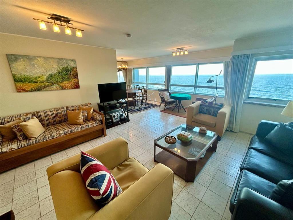 Espectacular departamento en torre de renombre