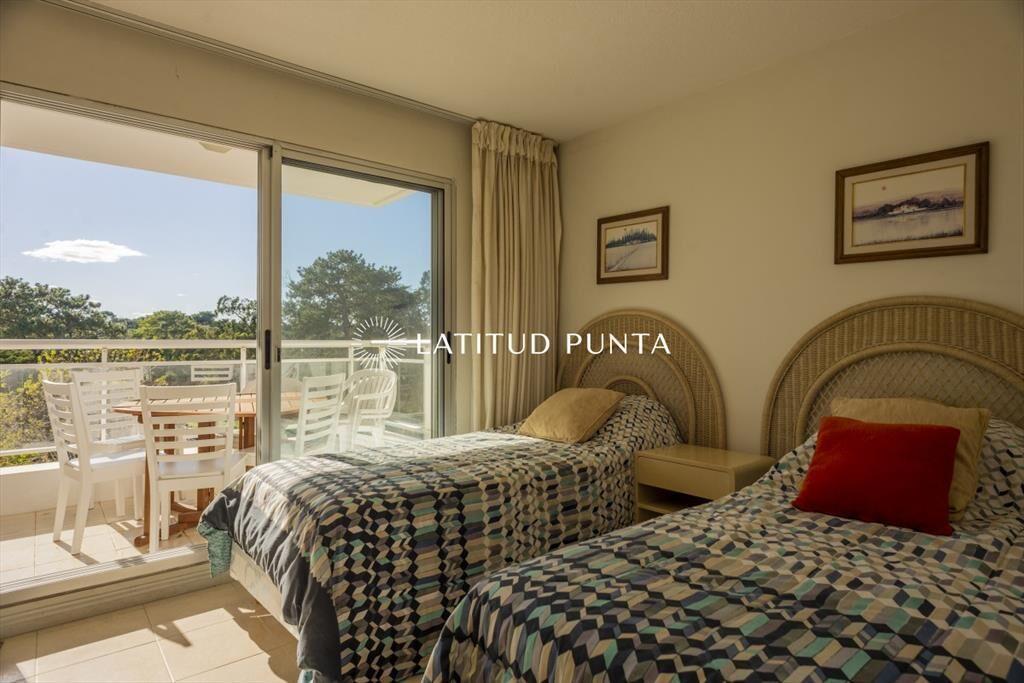 Apartamento 3 dormitorios, Roosevelt. Punta del