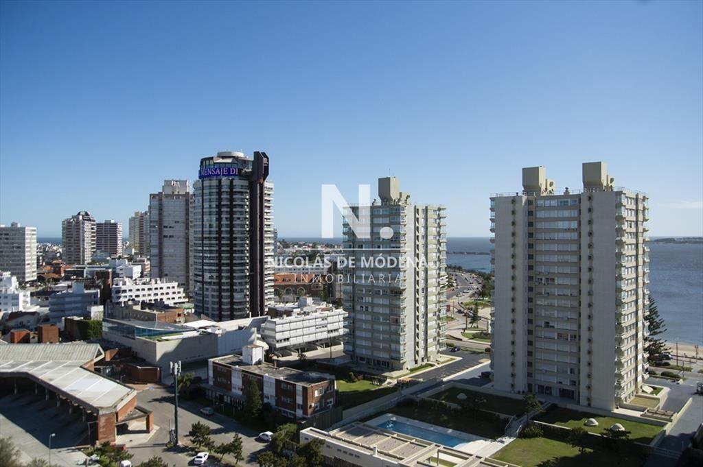 Departamento en venta con vista al mar en Torre