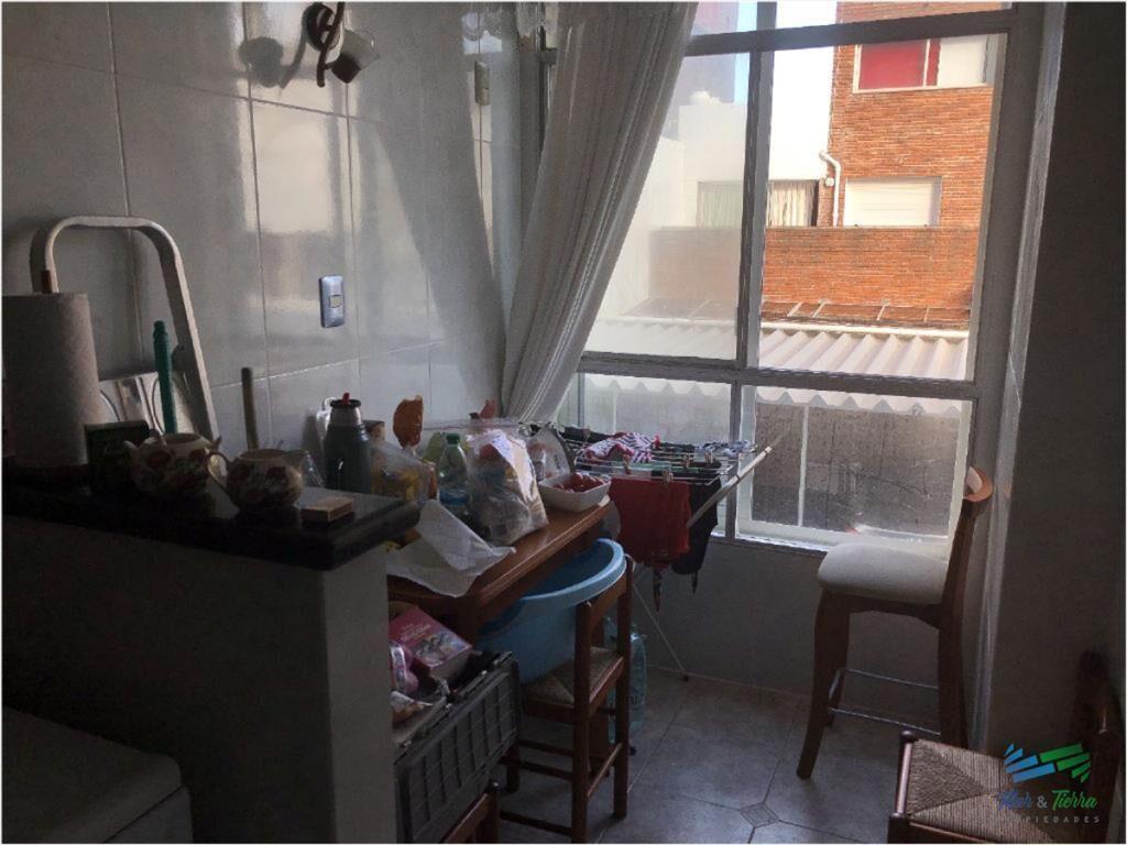 En venta apartamento 2 dormitorios sobre calle
