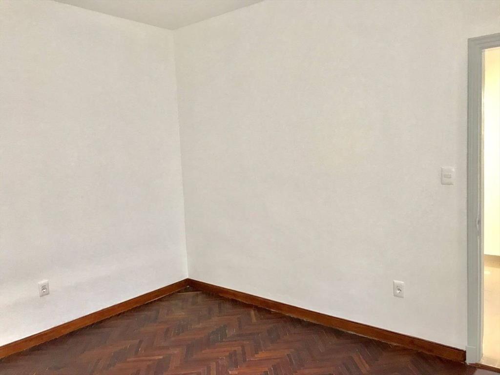 Venta de apartamento con renta en Jacinto Vera