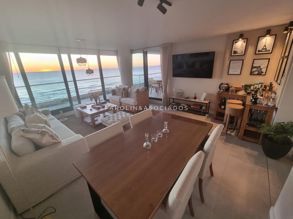 Hermoso apartamento en venta en Venetian Tower, Punta del E