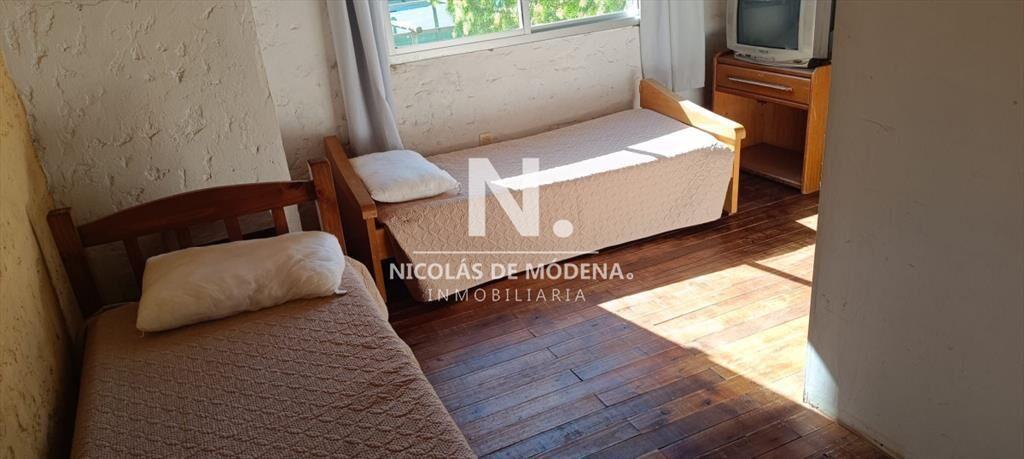 Vende casa en Piriapolis de 4 dormitorios,