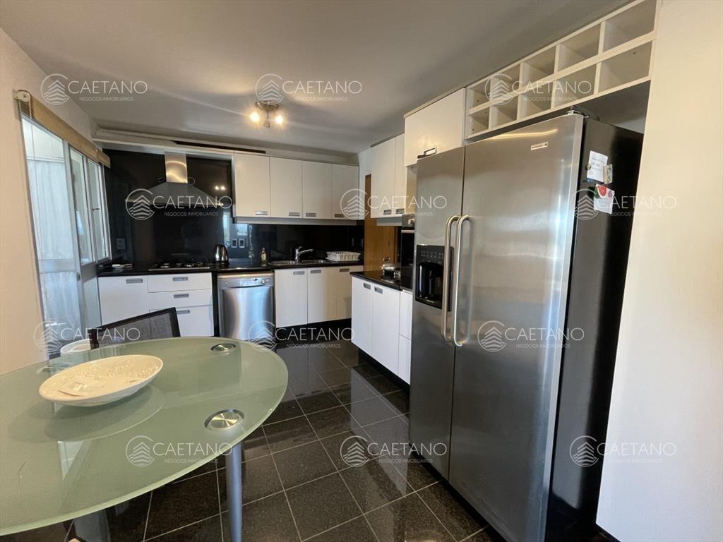 APARTAMENTO DE 3 DORMITORIOS EN VENTA