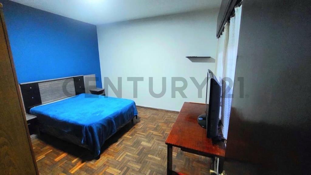Venta 2 casas Peñarol,717 m2,multiples garajes.3 dormi,pa...