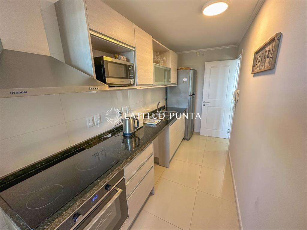 Roosevelt, apartamento 2 dormitorios, piso alto 1