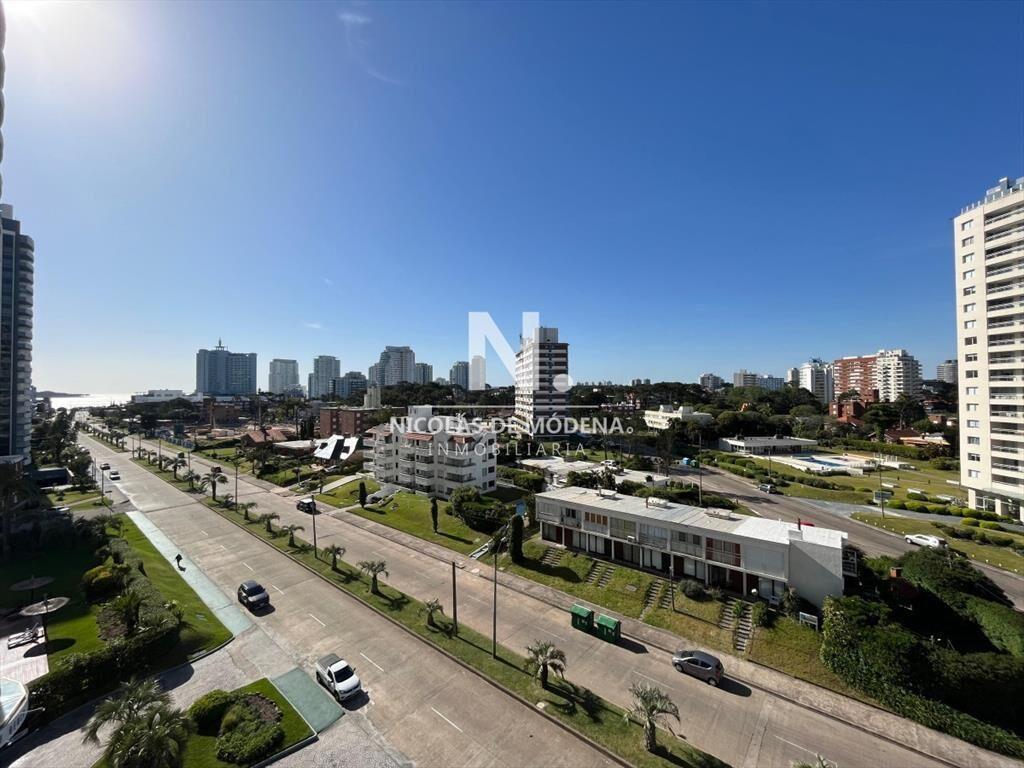 Apartamento 2 dormitorios en alquiler a metros de playa bra