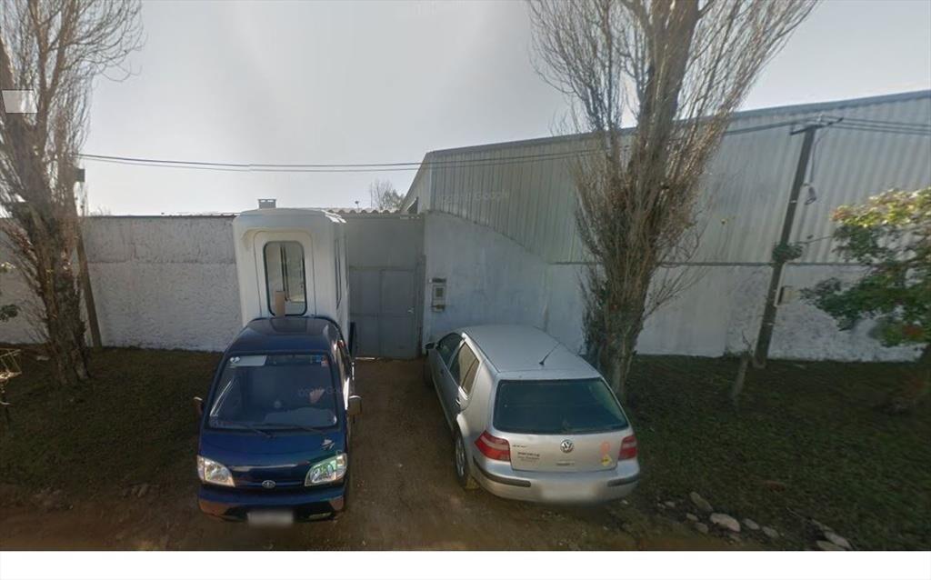 VENTA CON RENTA LOCAL EN INTERBALNEARIA Y AV PEREZ BUTTLER