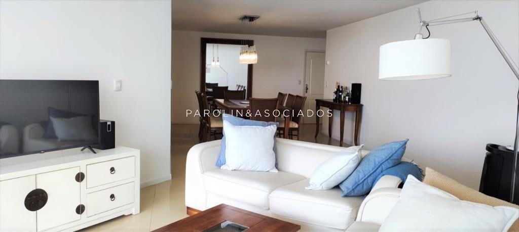 Apartamento en venta de 3 dormitorios en Sol y