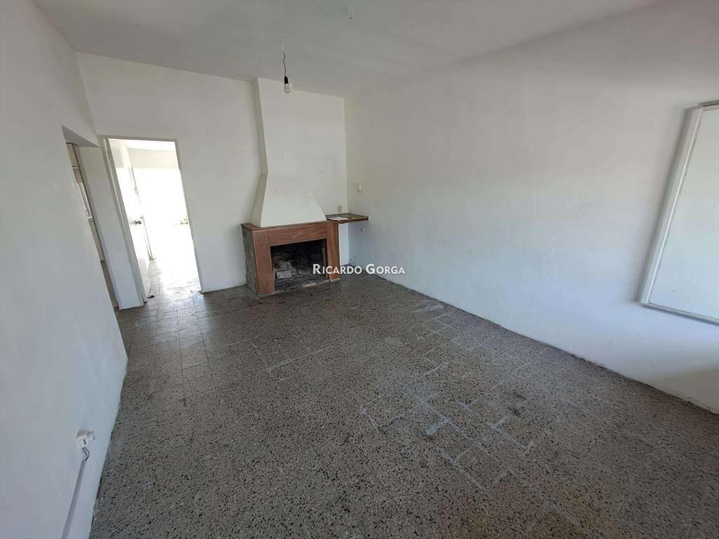 Casa en Alquiler de 2 Dormitorios y cochera en Aires Puros