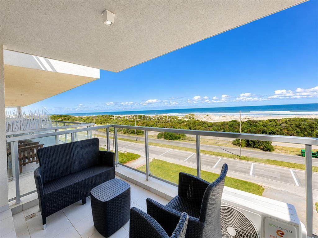 Penthouse de 3 Dormitorios en Primera Línea del