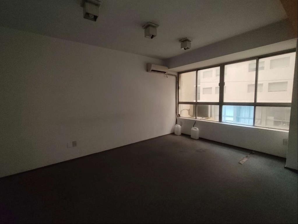 ALQUILER Oficina de 120m2 en Edificio Torre Independencia e