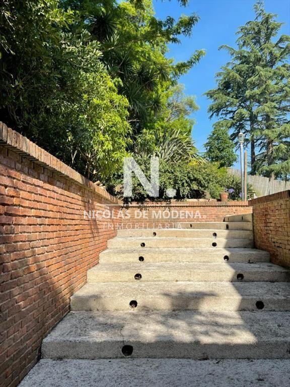 Hermosa casa de 4 dormitorios en excelente estado, Jardines