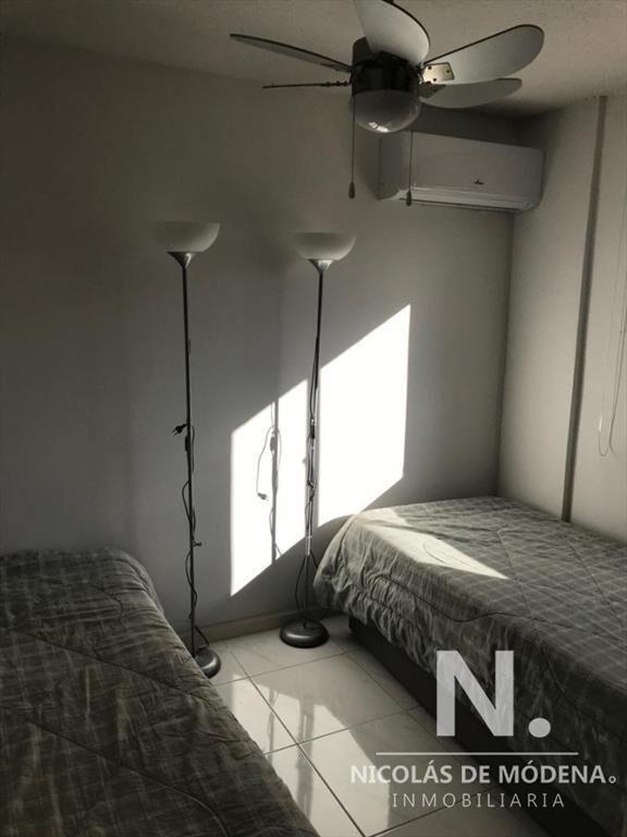Apto. en Edificio con muy buenos servicios!