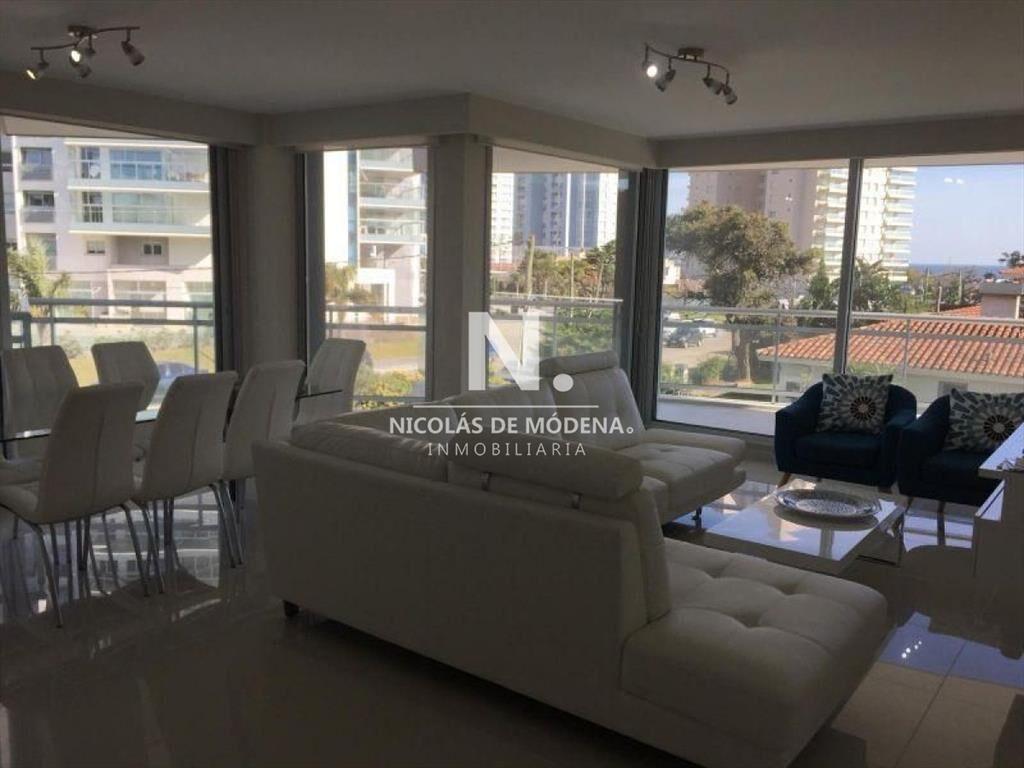 Apartamento en venta y alquiler temporario Playa