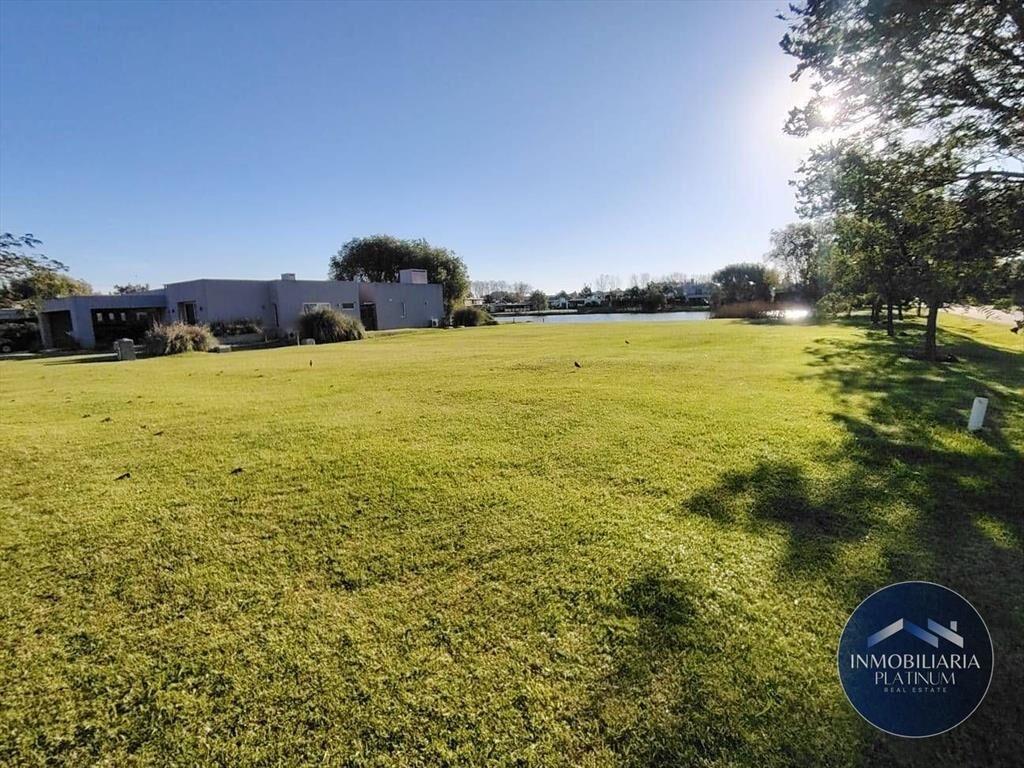 Terreno en venta de 1512m2 ubicado en Canelones