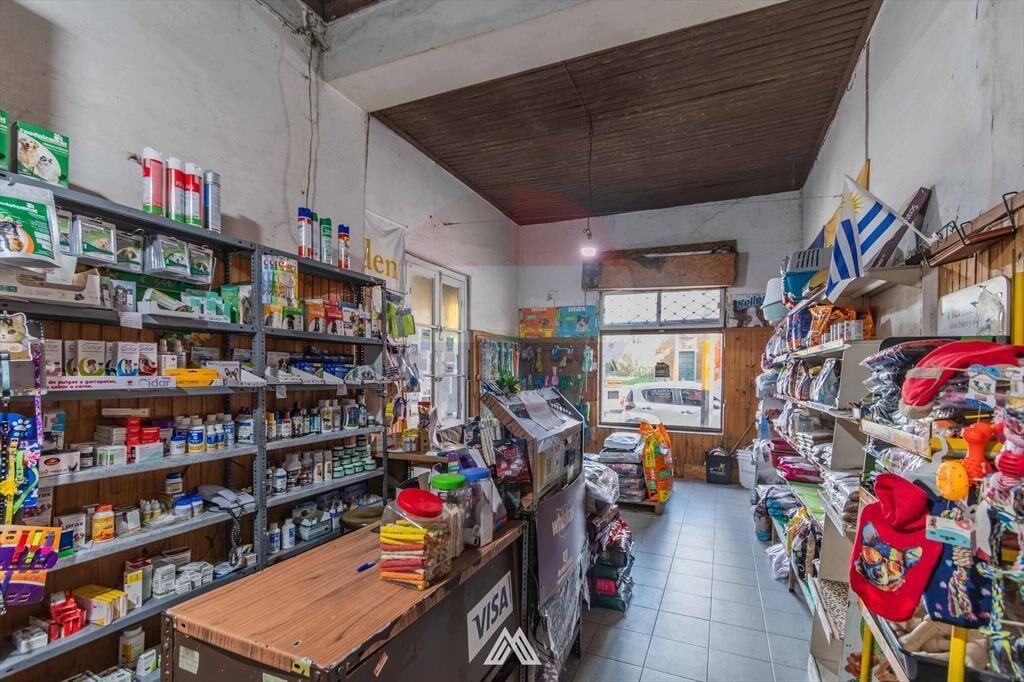 Venta casa 2 dor/local com. Peñarol fondo parrilla