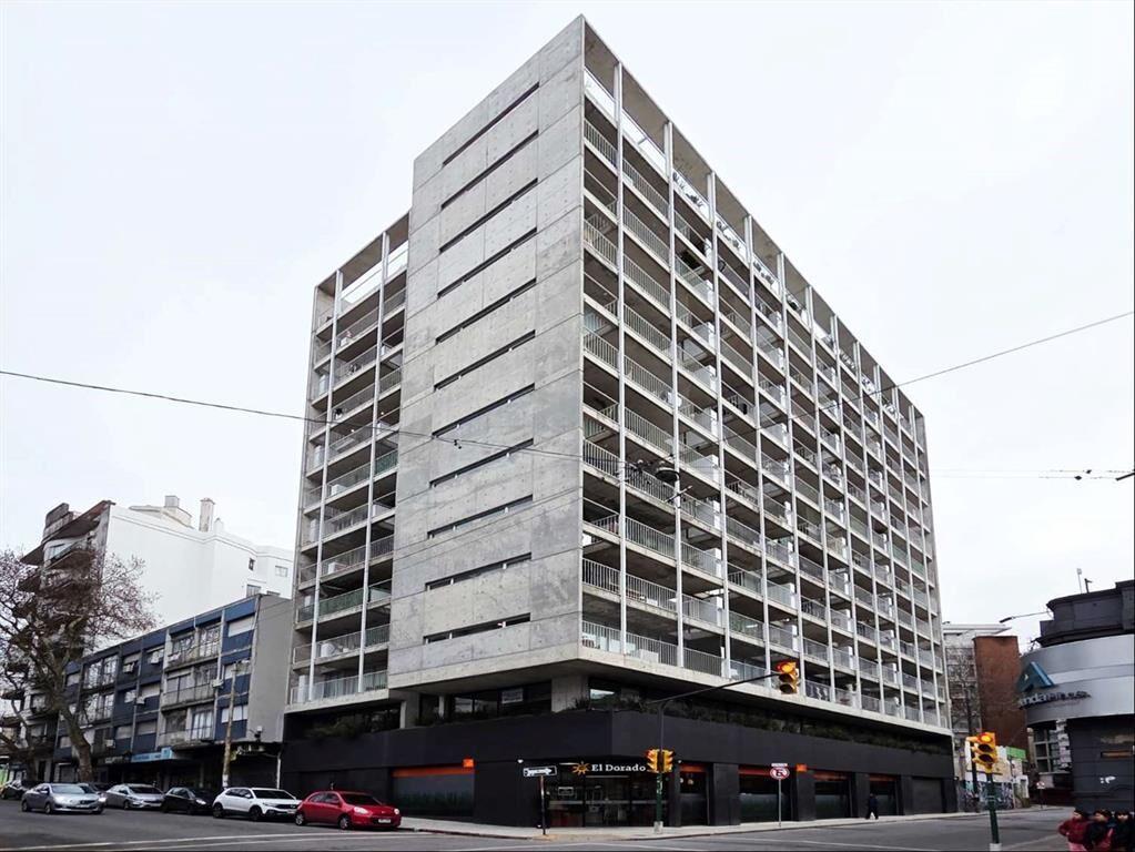 - ALQUILER O VENTA - OFICINA - CORDÓN - CENTRO - CONSTITUYE