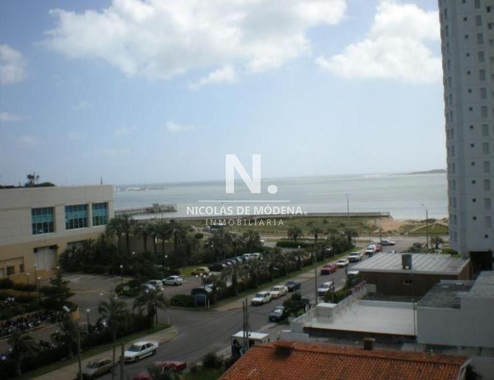 EN VENTA 2 DORMITORIOS SUITE