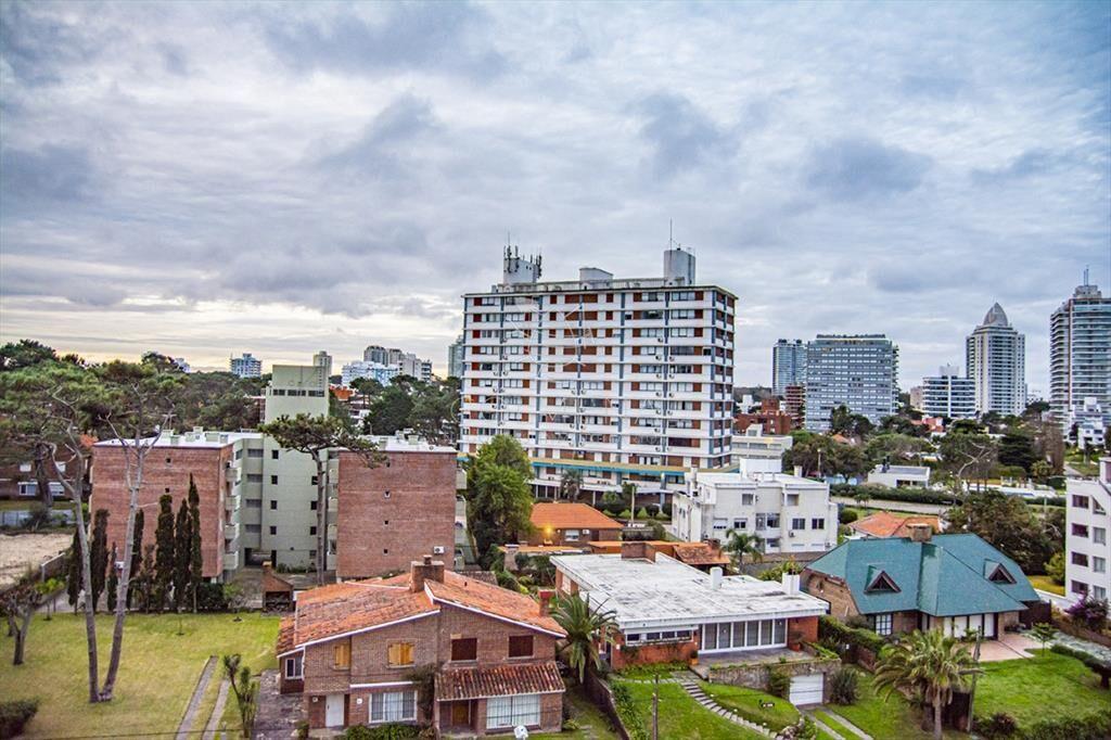 Apartamento en venta de 3 dormitorios en Punta