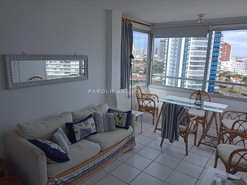 Apartamento de 1 dormitorio en venta en Cap Punta