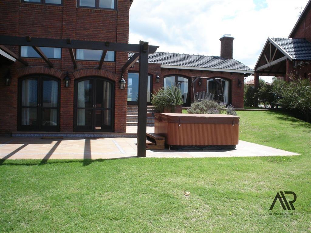 Casa en venta  en Lomas de la Tahona