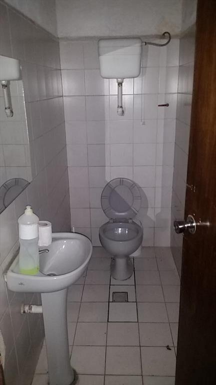 18 y Wilson Ferreira, 5 mts de frente, 350 m2 , excelente e