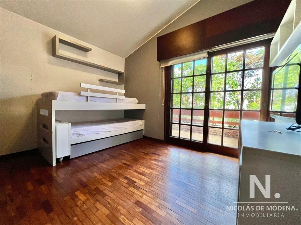 CASA EN VENTA 4 DORMITORIOS EN PLAYA MANSA, Punta del Este