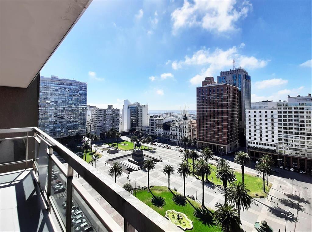 VENTA con RENTA - OFICINA - CENTRO - PLAZA INDEPENDENCIA