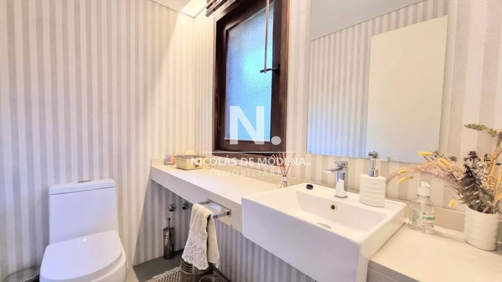 Hermosa casa de 4 dormitorios en venta en San con
