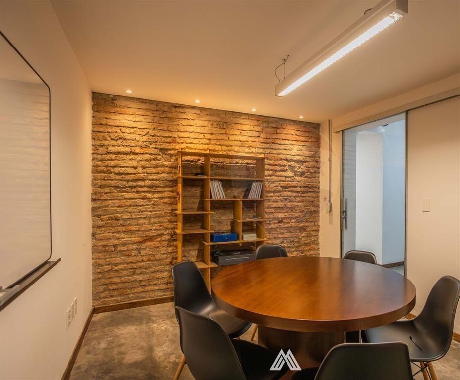 Venta depósito oficinas y local comercial Pocitos