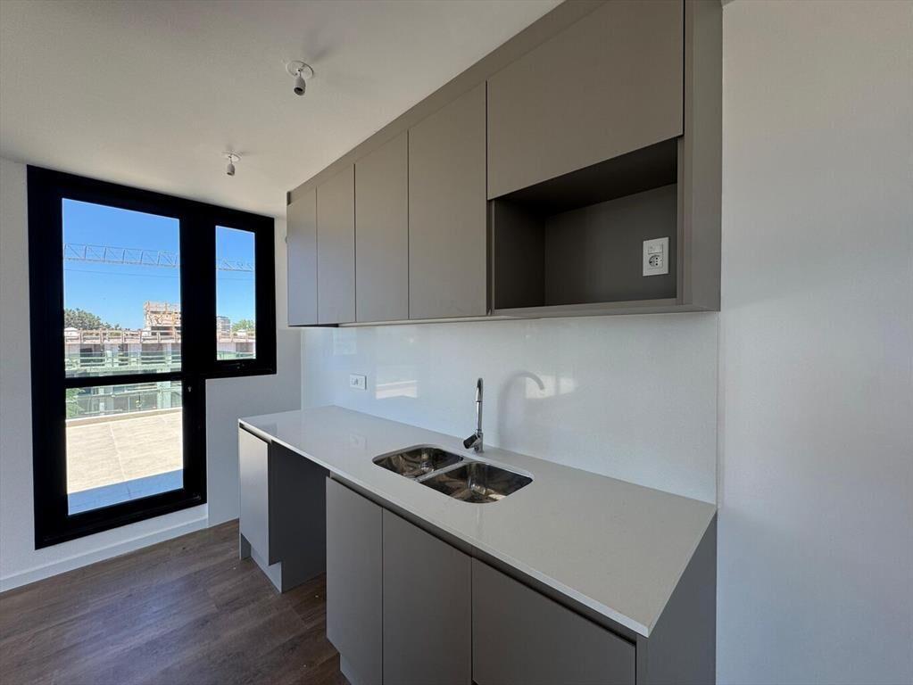 ESPECTACULAR PENTHOUSE SOBRE AV. DE LAS AMERICAS A ESTRENAR