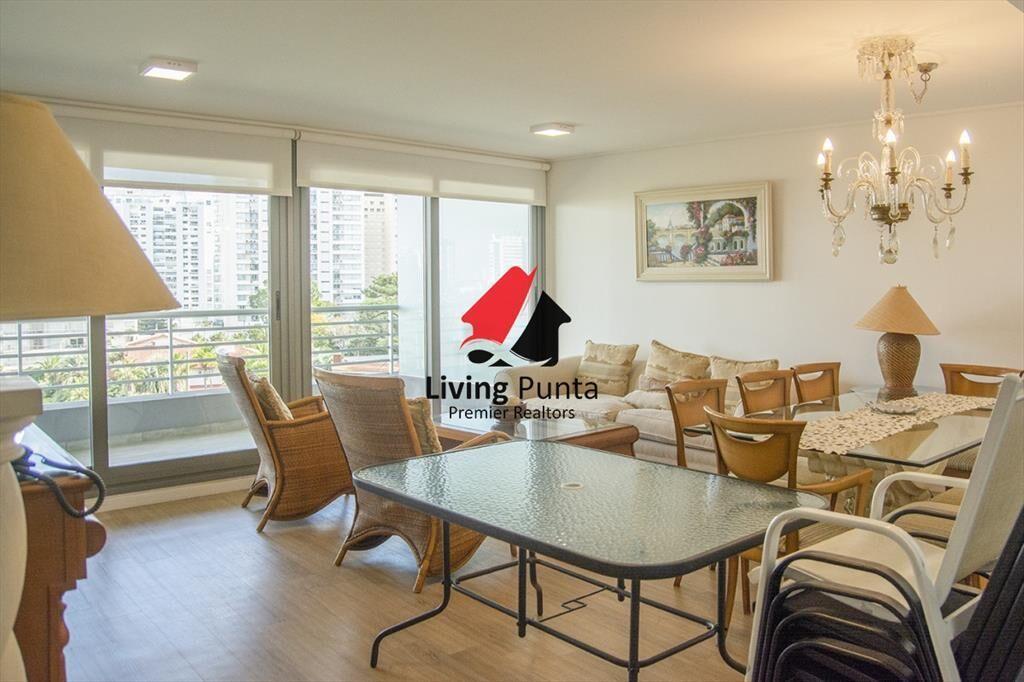 Alexander Boulevard.Departamento de 2 en venta y