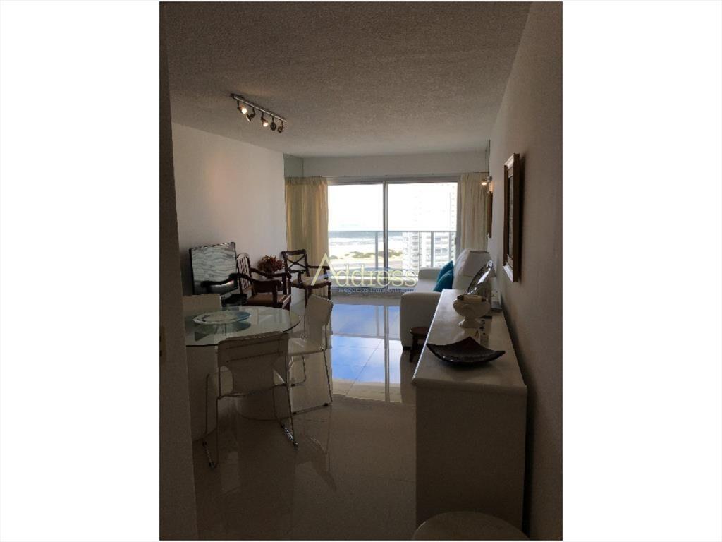 Apartamento en Brava, 1 dormitorios *