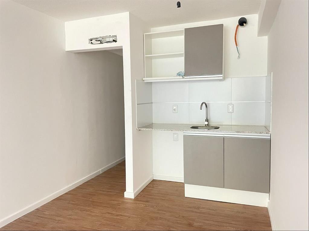 Venta monoambiente 37 m2 frente Plaza del Entrevero Centro