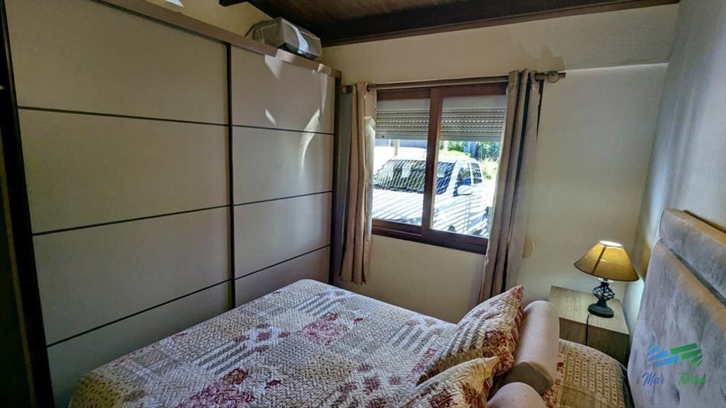 Venta de casa de 2 dormitorios, un baÃ±o en La El