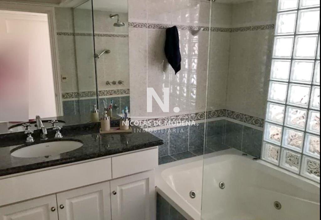 Vende apartamento con vista al mar en Peninsula,