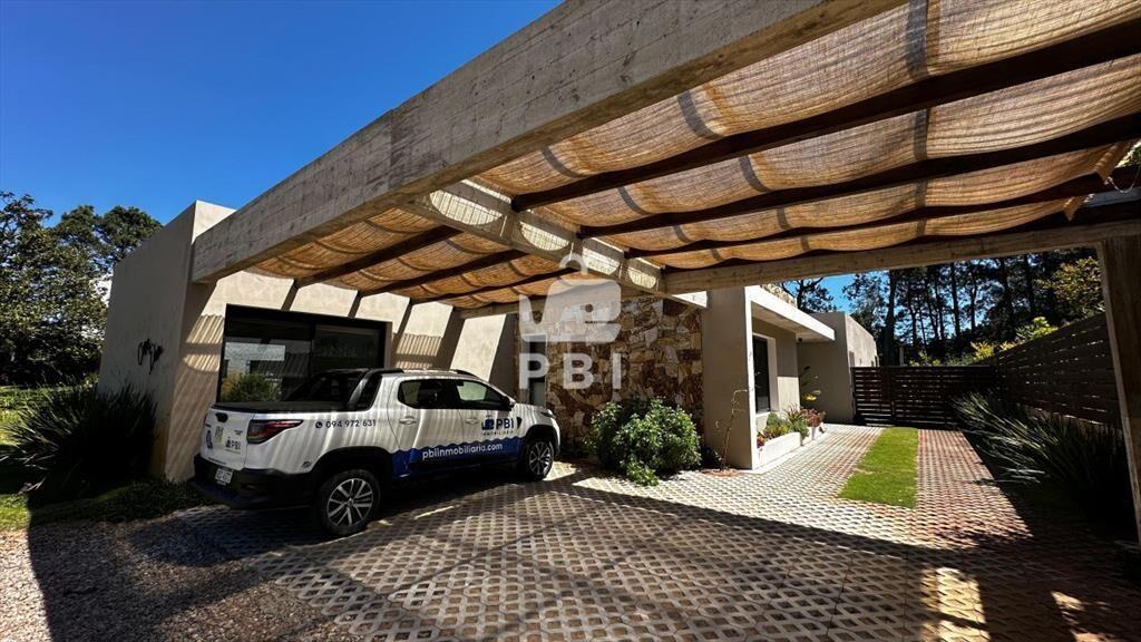 Alquiler temporario de Casa de 3 DORMITORIOS en Solanas, Pu