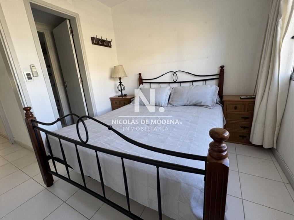 En venta apartamento de 3 dormitorios en Punta