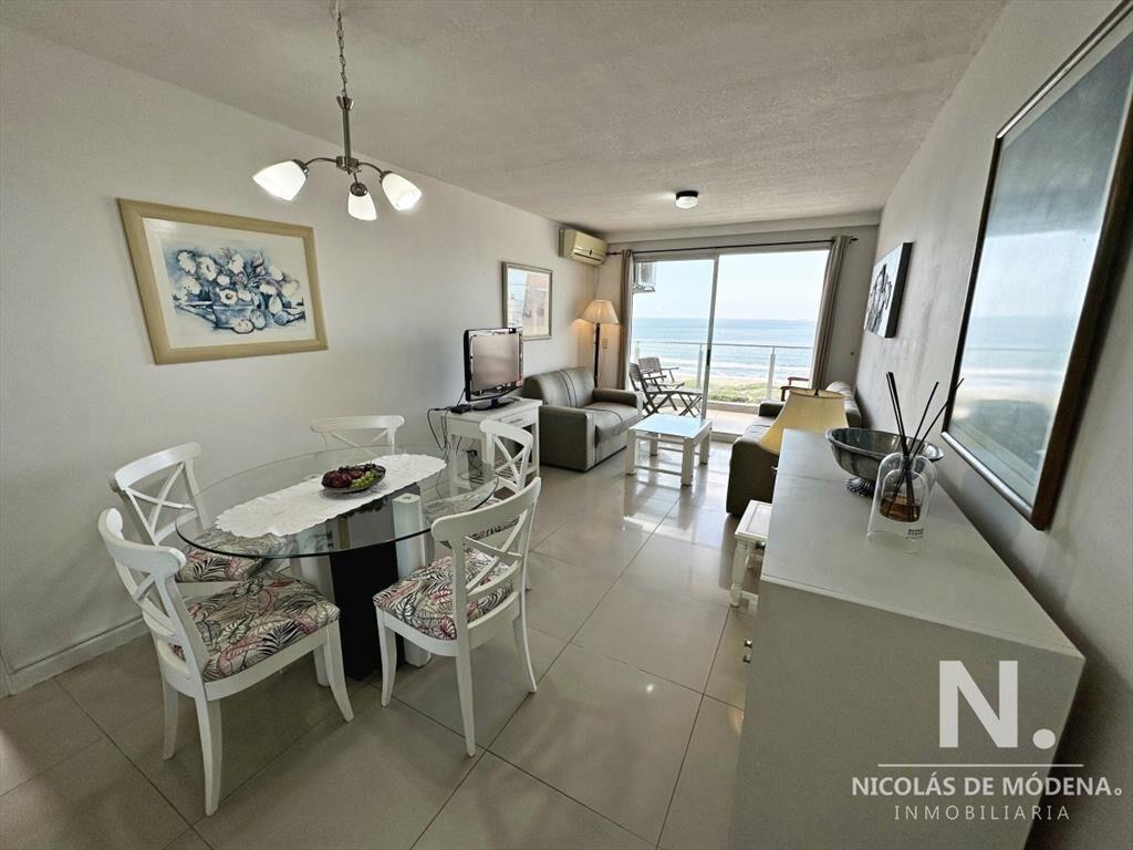 Apartamento con vista a Playa Brava y Playa Mansa, 2 dormit