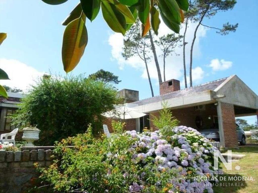 Casa en venta en punta del este , Pinares