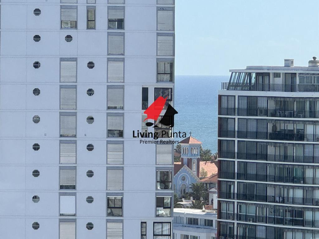 Excepcional unidad en venta. Piso alto y con las