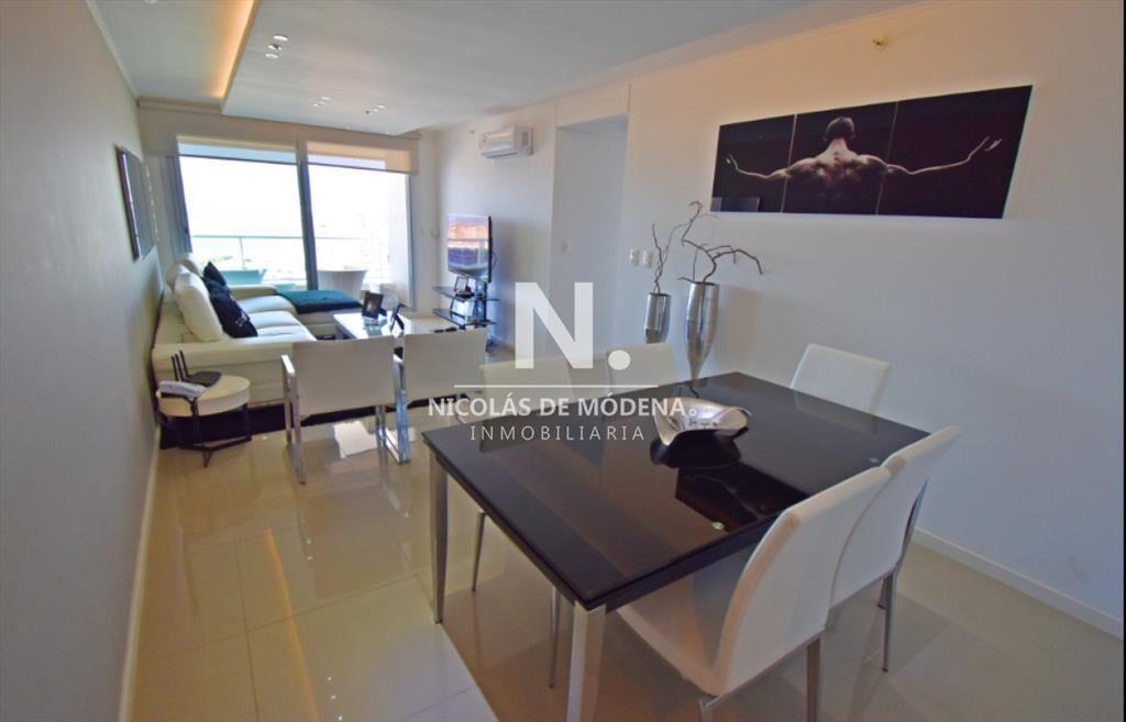 Vende apartamento de 2 dormitorios en Brava Punta