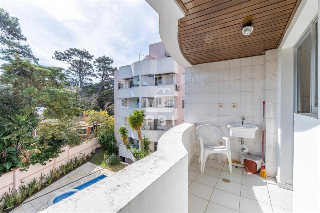 Apartamento en venta Playa Mansa 3 dormitorios -