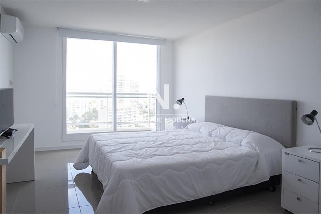 Apartamento con excelente ubicación.