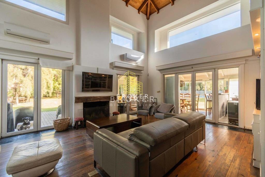 Venta Casa 5 Dormitorios En La Tahona