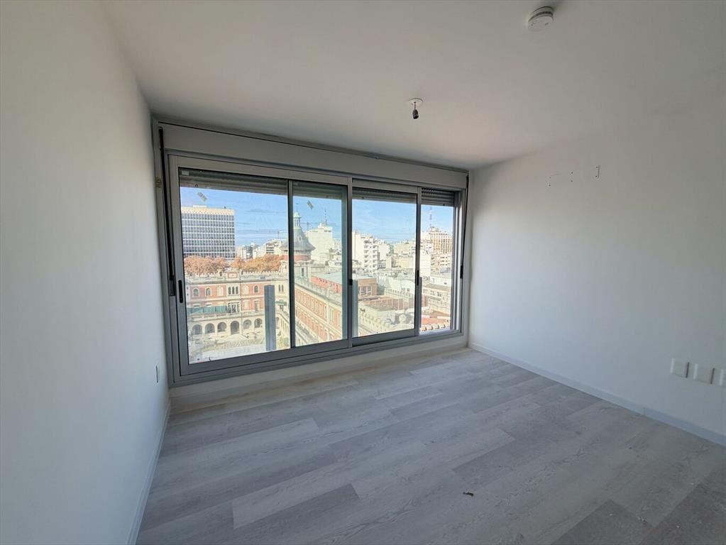 Venta apartamento 1 dormitorio al frente en Cordon. a estre
